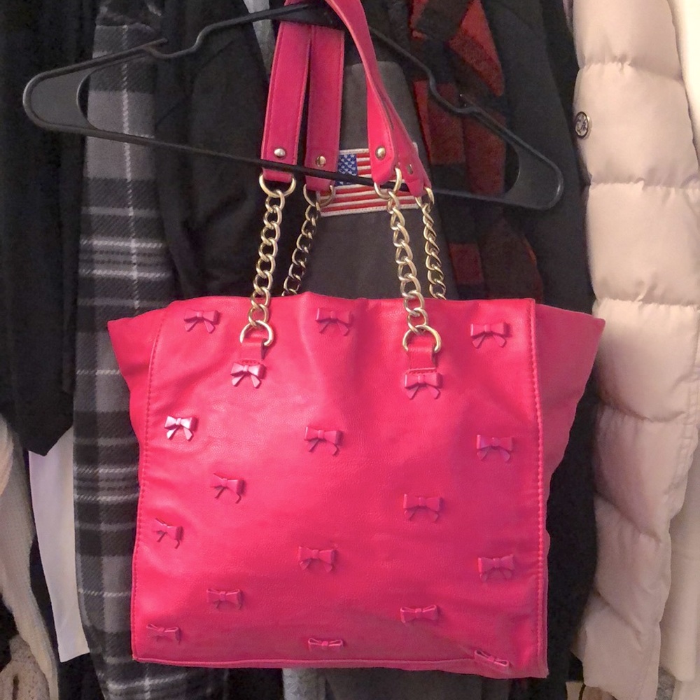 Pink bow bag